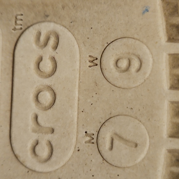 CROCS  Rainbow Tie-Dye Clogs - Picture 5 of 6